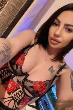 horny couple 's main photo 2